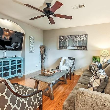 Quiet Plaza Two Bedroom 2 Bathroom Kansas City Esterno foto