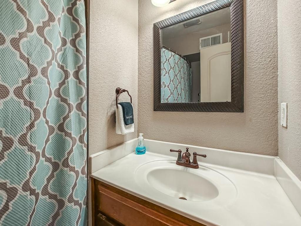 Quiet Plaza Two Bedroom 2 Bathroom Kansas City Esterno foto